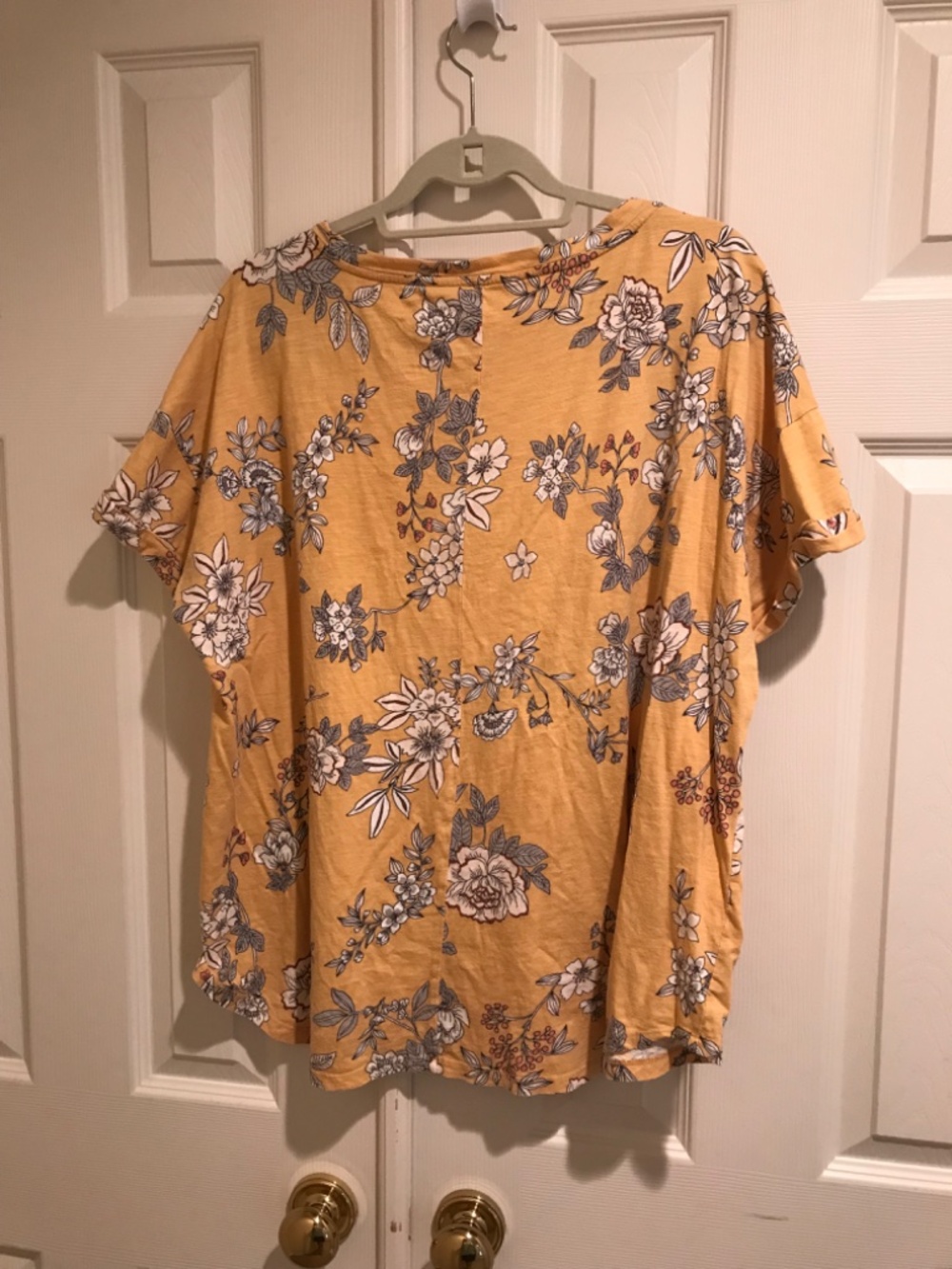 Floral top - Picture 3 of 4
